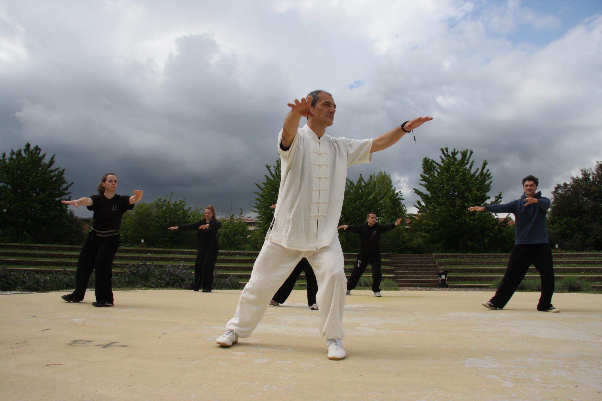 Lezione all'aperto con i corsi dell'Accademia
