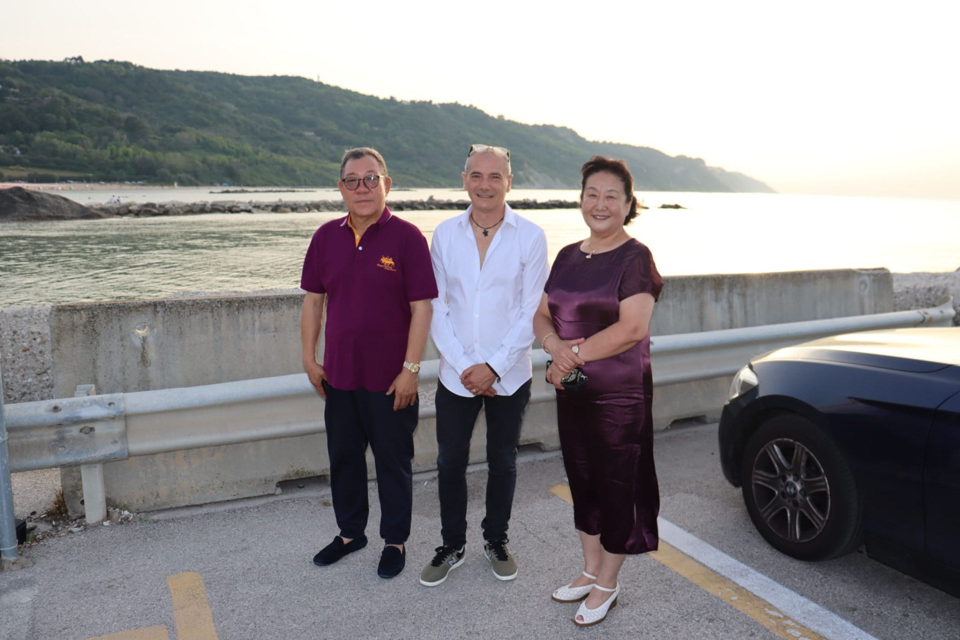 Il Maestro con i maestri cinesi sul lungomare
